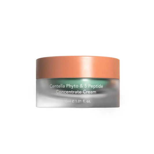 HARUHARU WONDER Centella Phyto & 5 Peptide Concentrate Cream is a revitalizing moisturizer formulated with Centella Asiatica Extract, Madecassoside, and Asiaticoside to soothe and calm sensitive skin. Enriched with 5 Peptides, including Copper Tripeptide-1 and Acetyl Hexapeptide-8, it supports skin elasticity and a youthful appearance. The cream is further boosted with Ceramide NP and Shea Butter to strengthen the skin barrier and lock in hydration, while Sunflower Seed Oil and Squalane provide lasting